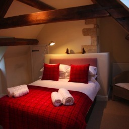 Set in a prominent position in the conservation village of Churchill, Oxfordshire, an eco-boutique, luxuriously appointed B&B in The Cotswolds.