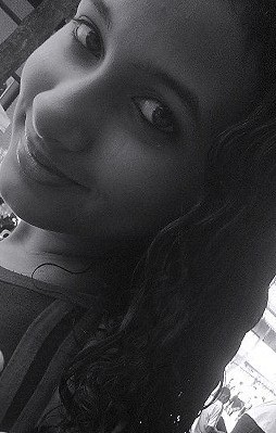 mandyaguiar13's profile picture. Sou viciada no facebook : http://t.co/uJ5U2xGU   
   leio, de vez em quando...e adoro conversar  :)