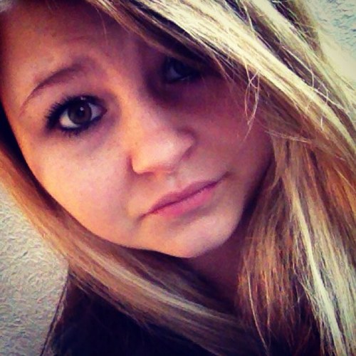 AngeliqueEast's profile picture. With the best guy ever3..love to hang with friends and family..9.13.133