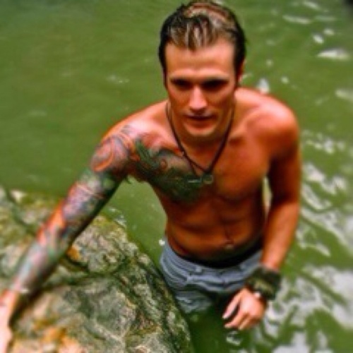 DudeNamedDougie's profile picture. We're all just kids who grew up way too fast.

{roleplay}