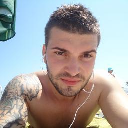 orta2denterk's profile picture. orta 2'den terk ettim, hayata yelken açtım. hür doğdum hür yaşarım KİM BİLEBİLİR AŞKI AŞKTAN ÖLENE KADAR