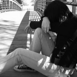 La soledad, la única amiga  que nunca me dirá ya no te quiero~