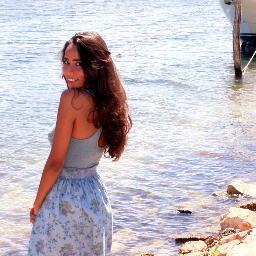 montseziba's profile picture. 