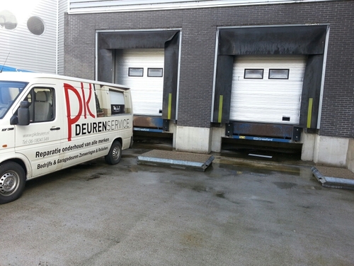 Garagedeuren , bedrijfsdeuren. zonweringen en rolluiken reparatie alle merken