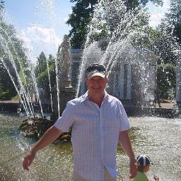 Я за Свободу , Равенство и Братство,
За Мир , за Дружбу, Верность и Любовь !!!!
Я отрицаю жлобство и богатство ,
И верю , что Союз вернется вновь !!!