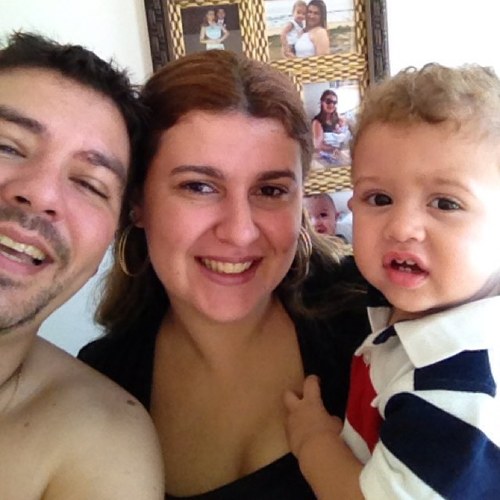 O Espírito do Senhor Deus está sobre mim, porque o Senhor me ungiu para pregar boas-novas aos mansos; enviou-me a restaurar os contritos de coração...