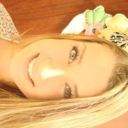 •α complicαdα e perfeitα αzeitonα dα suα sαlαdα :9
- pode crê que com o tempo vc percebe ;)'