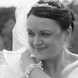 Fairycake23's profile picture. Mummy, wife, uncivilised servant, qualified hypnotherapist, Spurs supporter.  Lover of all things 80s and my Landrover Freelander.