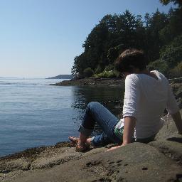 coralaru's profile picture. pen misplacer; lover of un-translateable phrases.