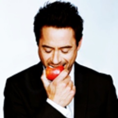 French fan of Robert Downey Jr. #TeamDowney #RDJfamily Admin are : @edwardironhands, @So_Phie88 and @everydaylewis