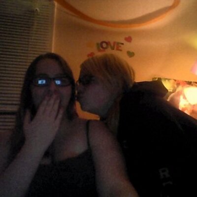 Profile Picture of Lexi & Jeanie Monroe (@ThePrettyInYou) on Twitter