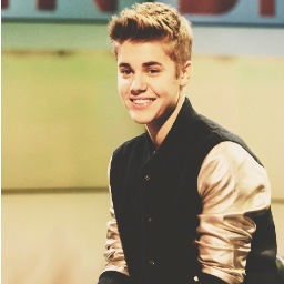 Jerrysayhiagain's profile picture. -she can't fly unless she let herself fall-