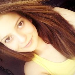 Sou Vida loka de Jesus, Cabelereira e amo escrever, Rock? Me gusta mucho *-*  ...&ternoAmor por @1Geek_  sz'