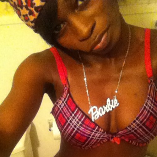 THERE'S A GOOD CHANCE YU DNT LiKE MEH BT EVEN A BETTA CHANCE 
 I DNT CARE  . 3 ∭
 KiSS MAH BARBiE ASS 