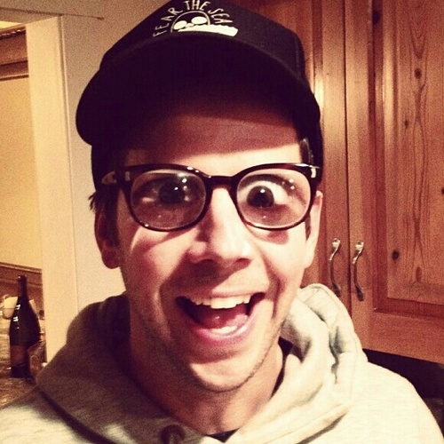 simpleplancyrus's profile picture. I love Simple Plan, One Direction, Justin Bieber, Avril Lavigne, Ariana Grande and After Romeo