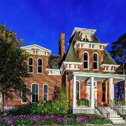 Virginia licensed Real Estate Agent // Goldizen, Riley & Co Real Estate //  http://t.co/0cGKwRfM // Contact me 540-665-8570