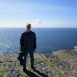 Native Vermonter, Irish Citizen, Castleton University Alumni, and lifelong Lakers fan living in Gaillimh, Galway, Ireland!