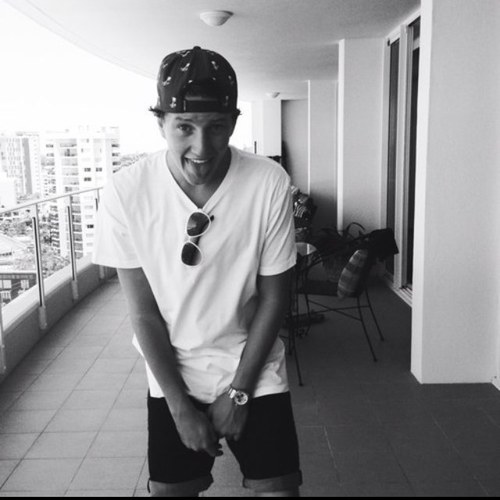 @jwinno is my idol.
YouTube: http://t.co/bMKqIUnd Instagram:JoshWinno FaceBook: http://t.co/E5i3M74I TBS™