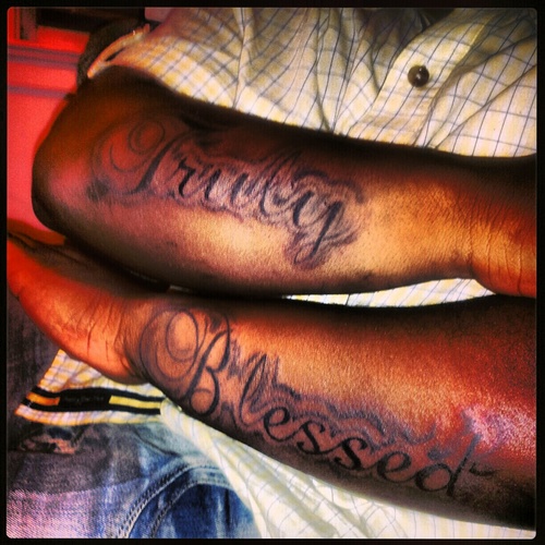 Follow me If you fwm!!!! and follow my youngin' @GetThatDollar