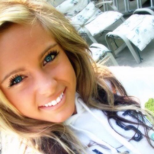 BlairMarshall3's profile picture. Hey im Blair,im a girl with two sides. Im a city girl and a princess. I'm very shy, and caring. I do photography! [Taken by bae]