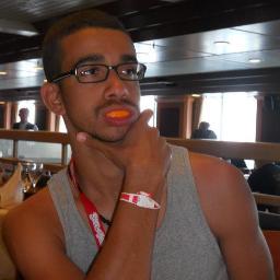 BigLuie64's profile picture. keep it real, #teambringit, blasting the mic.