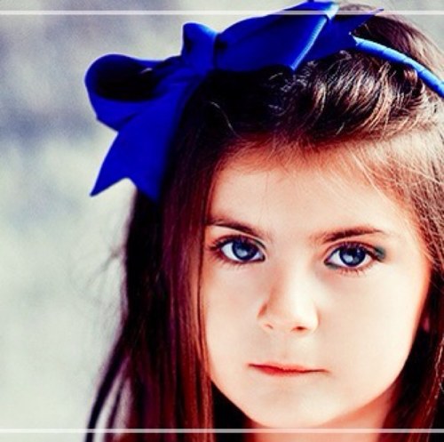 ‏‏اع شق الحرف .. رحلتي  معه منذ الصغر .. حروفي هي جواهري وملاذي .. عشقي لها لاينتهي .. كل مااكتبه ... بحروووفي .