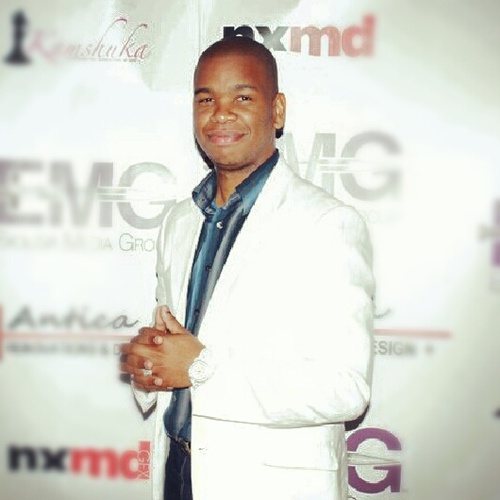 Business owner. Married to my best friend, father of two, building a legacy for them while showing others how to do the same