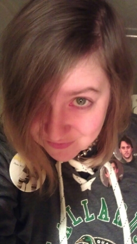 hello!!! =) I'm 30 yrs old and absolutely love the sport hockey!!!! I love music too!!