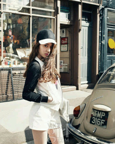 IS_KrystalFX's profile picture. Krystal Jung member of girl group f(x) Verified @IS_RolePlayers ^^ bio gw kosong ya? Isi dong wkkk