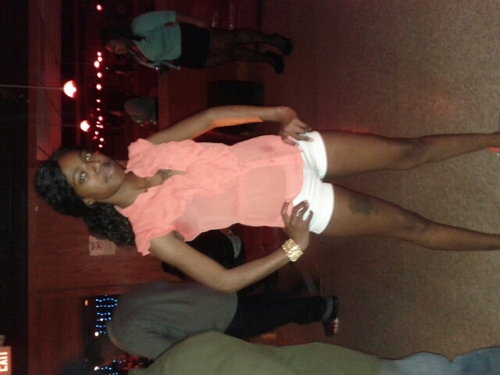 getting to the money is my hobbey.i have one kid and im single :)