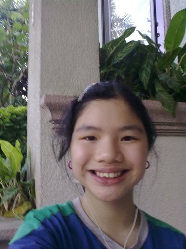 Just enjoying a happy life. I, a kin and friendly person  wanting to be friends with you. Just sy hello or hi.