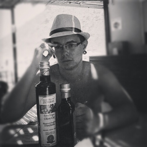 urbandima's profile picture. Life is nothing but a game.