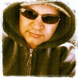 angrygardner's profile picture. wannabe photographer and frustrated gardener. Currently on a quest to create the perfect pizza.