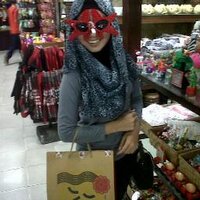Ika Nur Q (@ika_cb) 's Twitter Profile