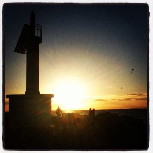 CompteFollow106's profile picture. Si je te follow, va follow: @HugoCaballero75