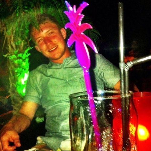 == UK Hardcore DJ & Producer ==
..Part of the JB Recordings Cru # Keep the Eyes Peeled # !