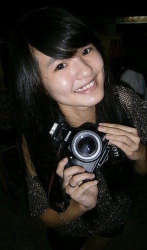 ,canTik,baik,ramah,en mw cr Teman xg Bnyax.. pollow gw ,, ^_^