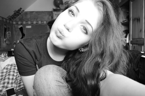 ~Sometimes it's cool to be uncool~ Lana del Rey 3