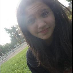 Se rompían los espejos reflejando su hermosura (8
Anto es la mejor y me quiere:3
Un fracaso no siempre es perder♪♥