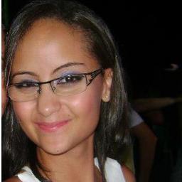 Mineira, moro em Divinopolis, tenho 17 anos...super fã do Jorge&Matheus :)