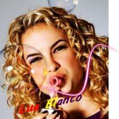 amo @Lua_Blanco pela pessoa que ella é... Lua vooÇ é uma pessoa incrível, te adooro