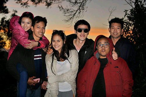 Fanbase of 5 cm | always support all about 5 cm the movie or novel,  the casts and the crews :)
