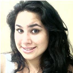 sou geminiana, timida, irritante, indecisa, sonhadora, 14 anos, unica!