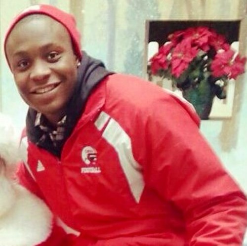 THECHOSEN117's profile picture. I had a minor set back but im back on the field #StrictlyBusinessCrew #FOCUSED #Motivated #Outlaw #MidMoOutlaws #teamJesusthooeee