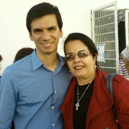 Sou casada, Católica Apostólica Romana. Amo à Deus, minha Família e gosto muito de meus Amigos!!...