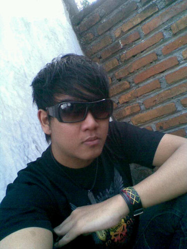 danu_redchilli's profile picture. Rockmantic