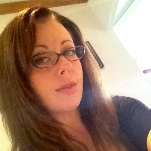 imshinyniknoit's profile picture. 