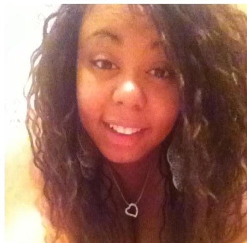Names Chelsea . Westmoreland is what I rep (West Side) . I'm cool as shxt once you get to know me .. Follow my loves @Yeeaah_B and @justKoolann_