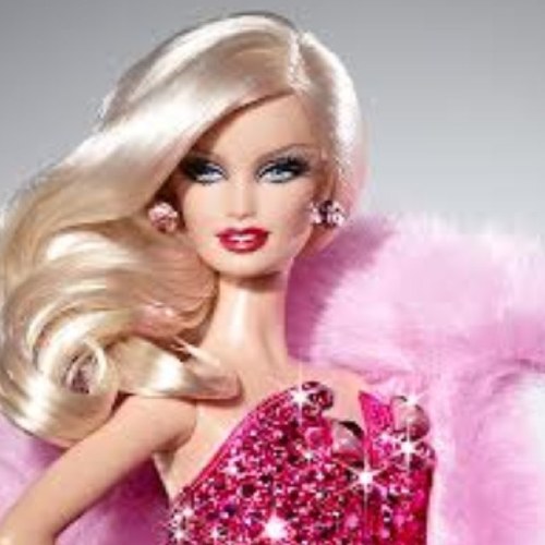 Hi,im a Barbie and im Skye Sweetnams long lost sister. Thankful for life!!!!(btw,Skye you have another sister.)