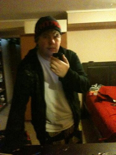 TheCountryBoy95's profile picture. work - construction, loves hockey, plays hockey, favorite team is the Maple Leafs and favorite players Taylor Hall, Phil Kessel and Carey Price